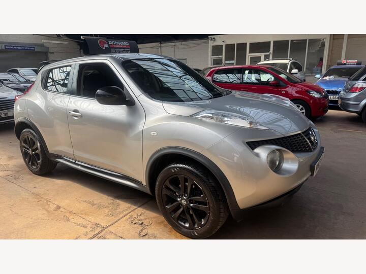 Nissan Juke 1.6 Acenta Premium Euro 5 (s/s) 5dr