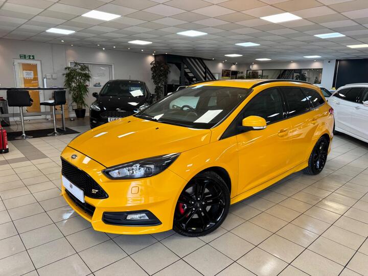 Ford Focus 2.0T EcoBoost ST-3 Euro 6 (s/s) 5dr