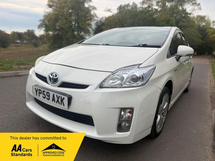 Toyota Prius 1.8 VVT-h T Spirit CVT Euro 5 (s/s) 5dr Toyota Prius 1.8 VVT-h T Spirit CVT Euro 5 (s/s) 5dr