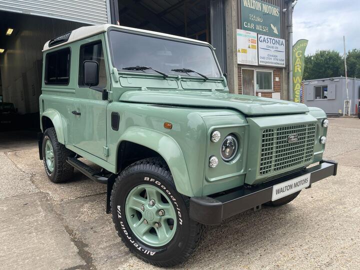 Land Rover Defender 90 2.5 TD5 County Station Wagon 3dr Land Rover Defender 90 2.5 TD5 County Station Wagon 3dr