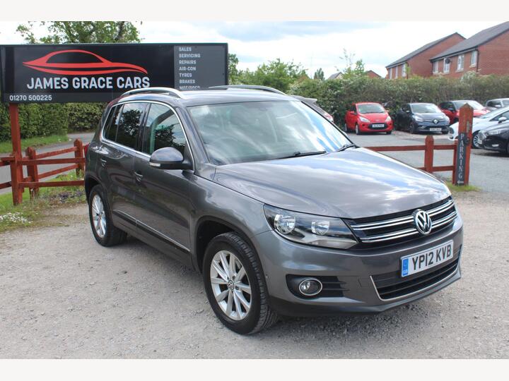 Volkswagen Tiguan 2.0 TDI BlueMotion Tech SE 4WD Euro 5 (s/s) 5dr