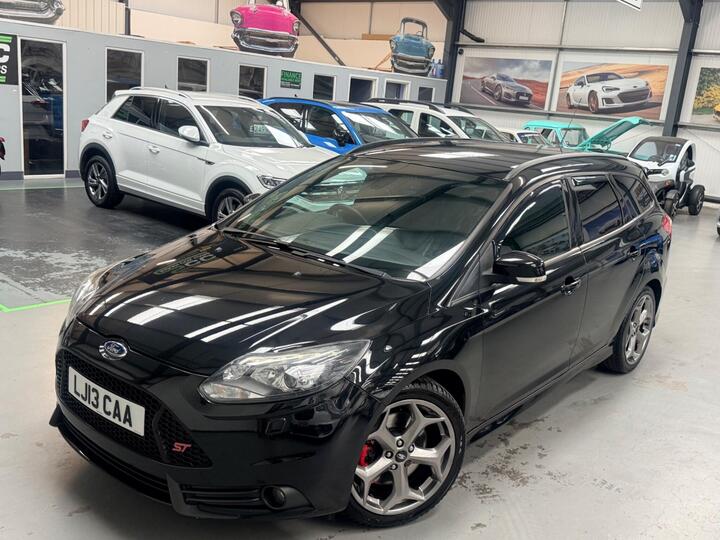 Ford Focus 2.0T EcoBoost ST-3 Euro 5 (s/s) 5dr