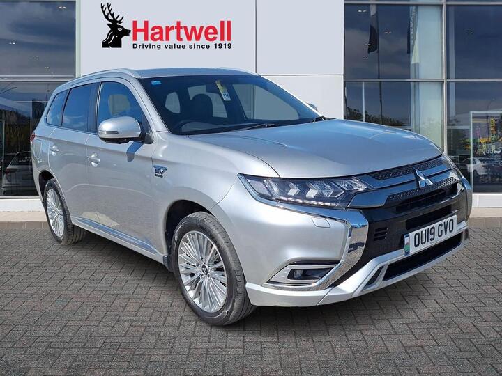 Mitsubishi Outlander 2.4h TwinMotor 13.8kWh 4h CVT 4WD Euro 6 (s/s) 5dr