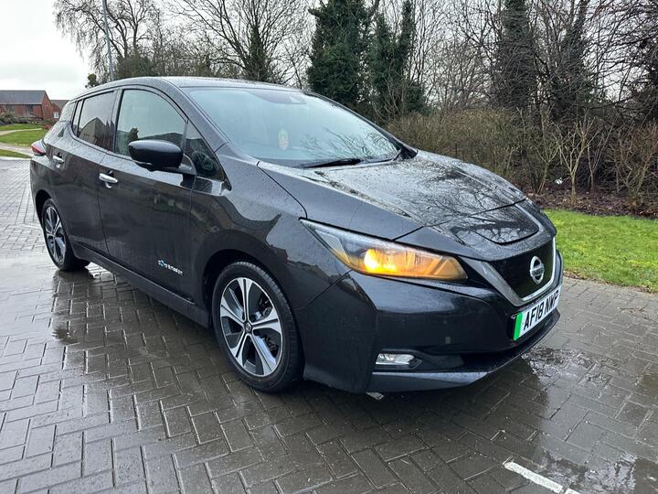 Nissan Leaf 40kWh N-Connecta Auto 5dr