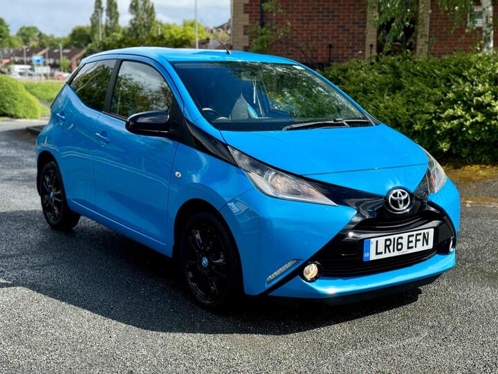 Toyota AYGO 1.0 VVT-i X-cite X-shift Euro 6 5dr
