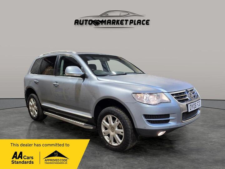 Volkswagen Touareg 2.5 TDI DPF SE 5dr Volkswagen Touareg 2.5 TDI DPF SE 5dr