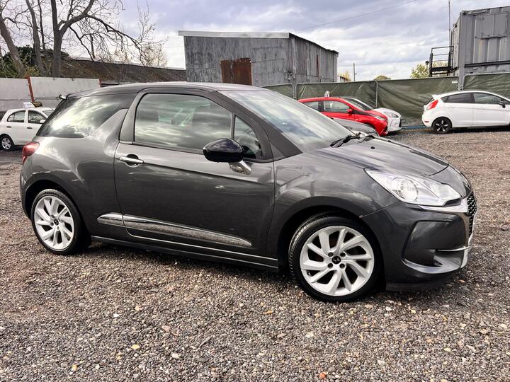DS AUTOMOBILES DS 3 1.6 BlueHDi Elegance Euro 6 (s/s) 3dr DS AUTOMOBILES DS 3 1.6 BlueHDi Elegance Euro 6 (s/s) 3dr