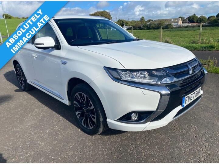 Mitsubishi OUTLANDER 2.0h 12kWh 4h CVT 4WD Euro 6 (s/s) 5dr
