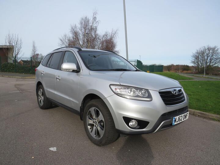 Hyundai Santa Fe 2.2 CRDi Premium Auto 4WD Euro 5 5dr (7 Seat) Hyundai Santa Fe 2.2 CRDi Premium Auto 4WD Euro 5 5dr (7 Seat)