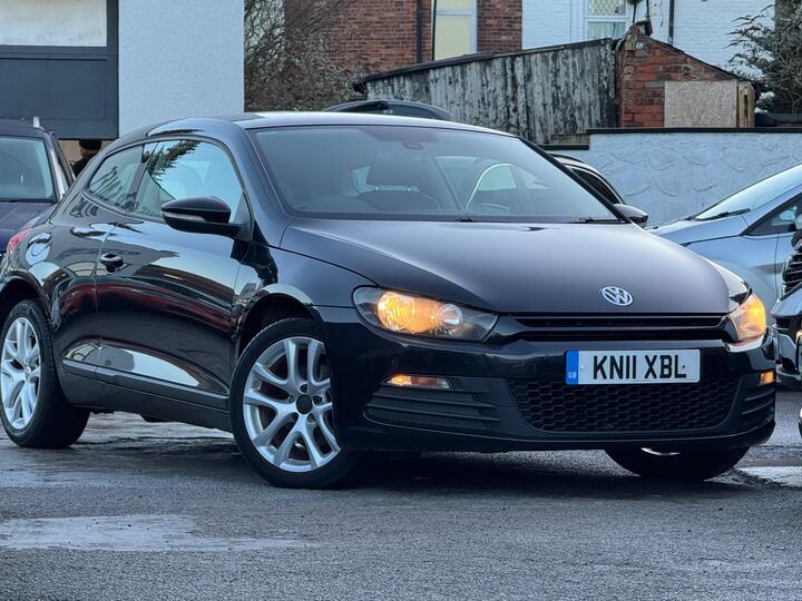 Volkswagen Scirocco 2.0 TDI BlueMotion Tech DSG Euro 5 (s/s) 3dr Volkswagen Scirocco 2.0 TDI BlueMotion Tech DSG Euro 5 (s/s) 3dr