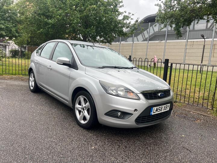 Ford Focus 1.6 Zetec 5dr