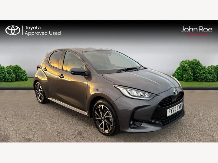 Toyota Yaris 1.5 VVT-h Design E-CVT Euro 6 (s/s) 5dr