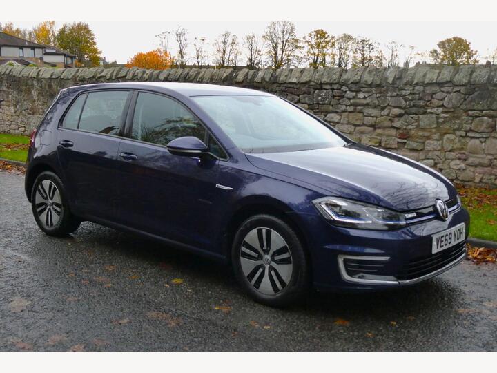Volkswagen E-Golf 35.8kWh E-Golf Auto 5dr Volkswagen E-Golf 35.8kWh E-Golf Auto 5dr
