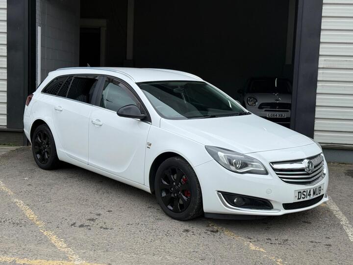 Vauxhall Insignia 2.0 CDTi EcoFLEX SRi Nav Sports Tourer Euro 5 (s/s) 5dr Vauxhall Insignia 2.0 CDTi EcoFLEX SRi Nav Sports Tourer Euro 5 (s/s) 5dr