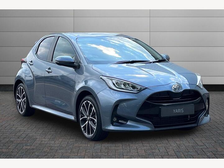 Toyota Yaris 1.5 VVT-h Design E-CVT Euro 6 (s/s) 5dr