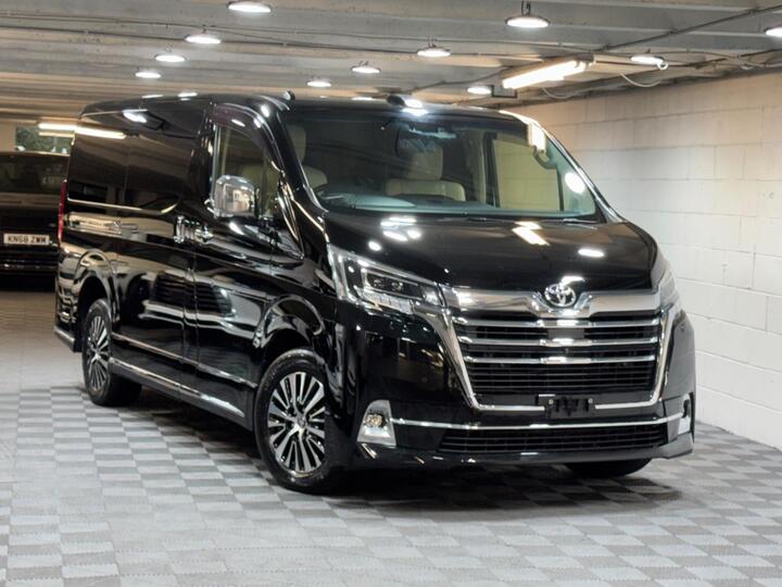 Toyota Granace Premium 2.8 D-4D Turbo Diesel Auto Euro6