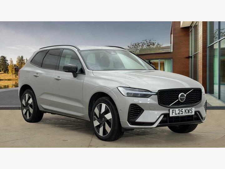 Volvo XC60 2.0h T8 18.8kWh Ultra Dark Auto AWD Euro 6 (s/s) 5dr