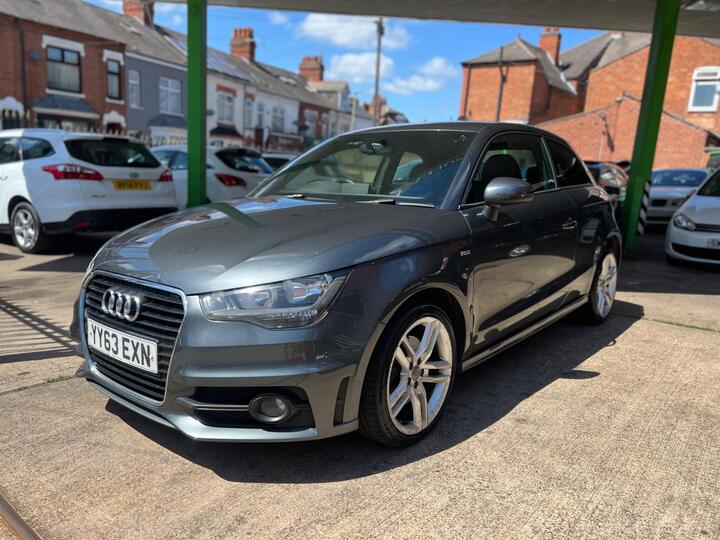 Audi A1 1.6 TDI S Line Euro 5 (s/s) 3dr