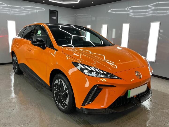 MG MG 4 64kWh Trophy Long Range Auto 5dr