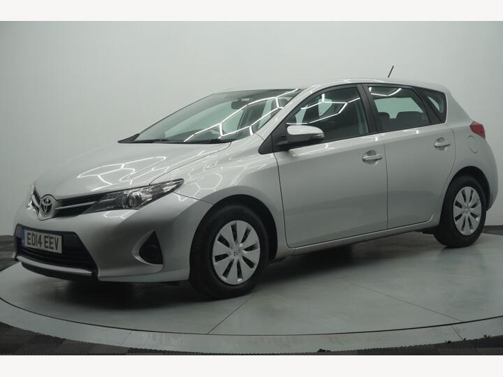 Toyota Auris 1.33 Dual VVT-i Active Euro 5 (s/s) 5dr