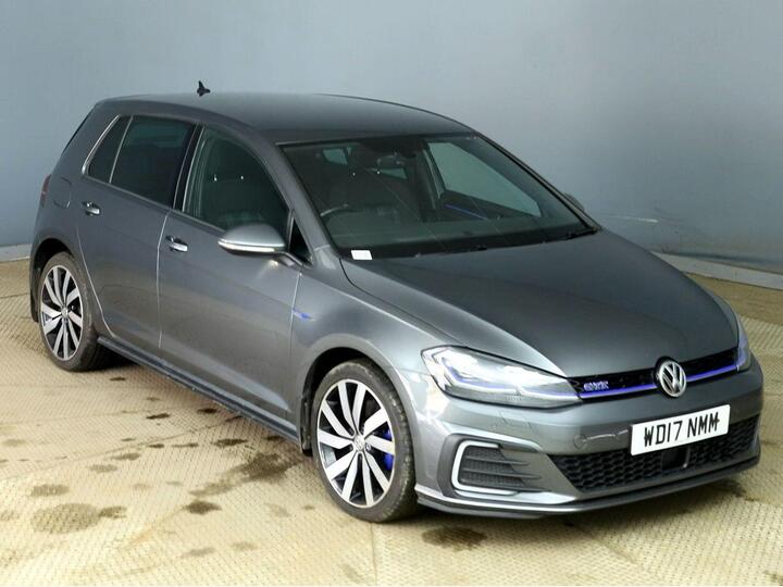 Volkswagen Golf 1.4 TSI 8.7kWh GTE Advance DSG Euro 6 (s/s) 5dr