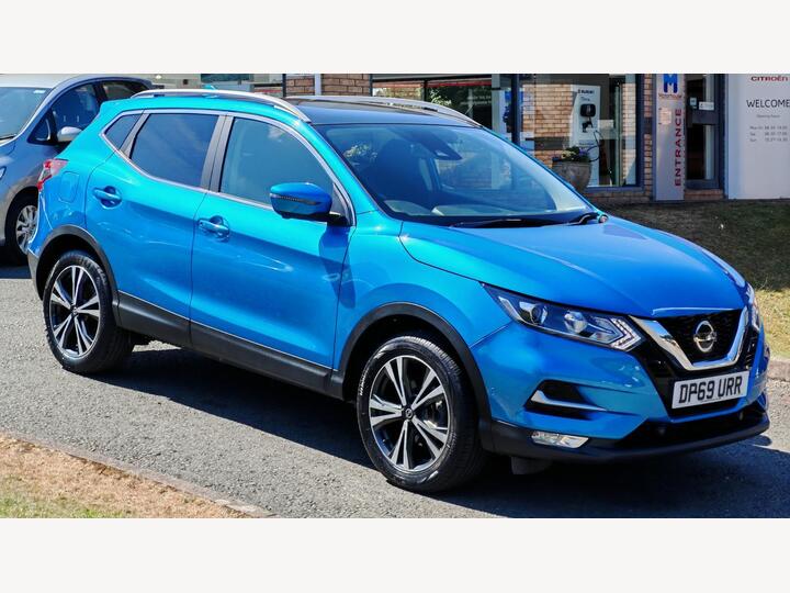 Nissan Qashqai 1.3 DIG-T N-Connecta Euro 6 (s/s) 5dr