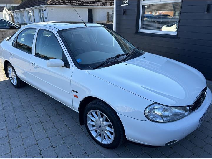 Ford Mondeo 2.0i Ghia X 5dr Auto