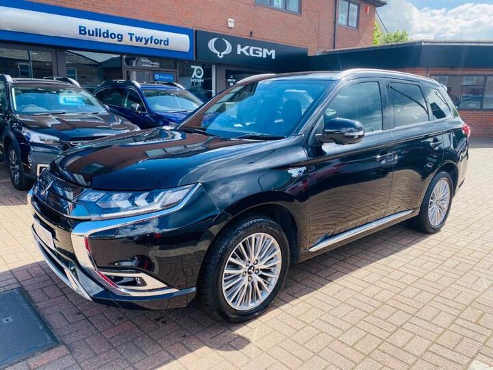 Mitsubishi Outlander 2.4h TwinMotor 13.8kWh Exceed CVT 4WD Euro 6 (s/s) 5dr