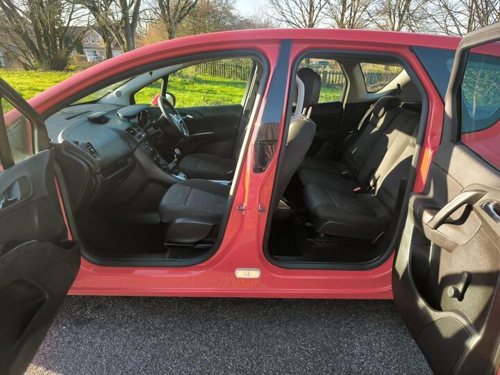 Vauxhall Meriva 1.4 16V Exclusiv Euro 5 5dr