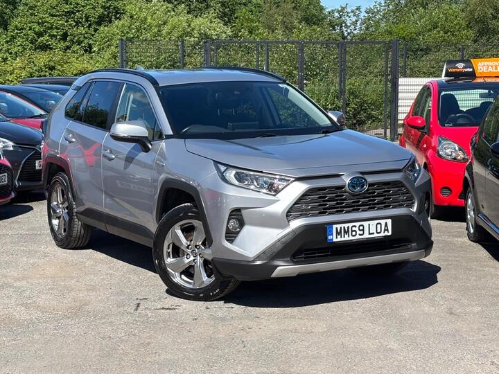 Toyota RAV4 2.5 VVT-h Design CVT 4WD Euro 6 (s/s) 5dr Toyota RAV4 2.5 VVT-h Design CVT 4WD Euro 6 (s/s) 5dr