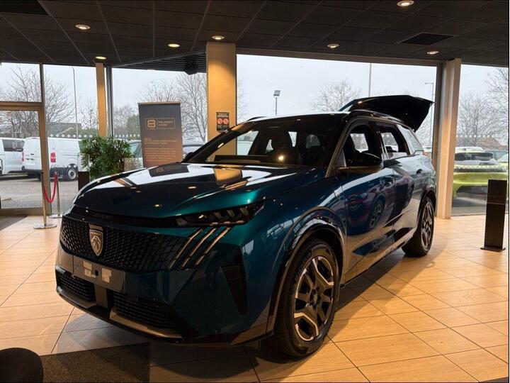 Peugeot E-5008 73kWh GT Auto 5dr