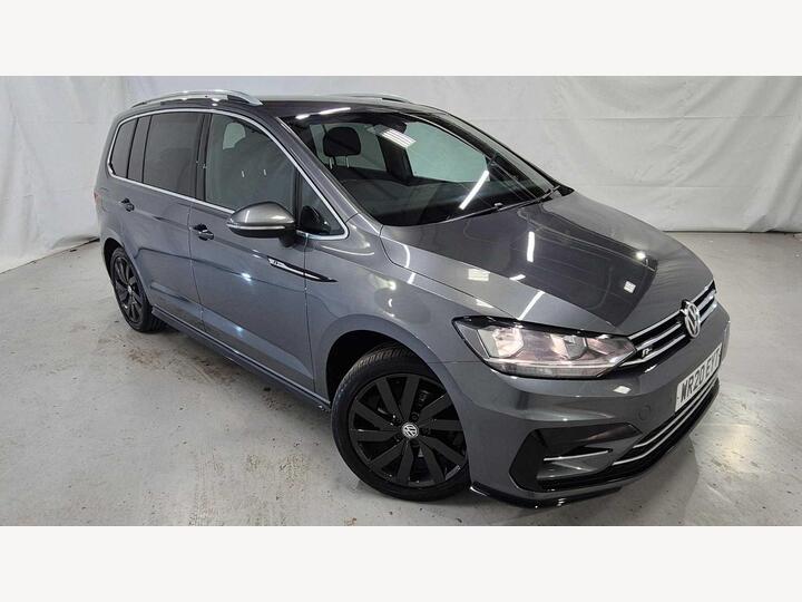 Volkswagen TOURAN ESTATE 1.5 TSI EVO R-Line Euro 6 (s/s) 5dr Volkswagen TOURAN ESTATE 1.5 TSI EVO R-Line Euro 6 (s/s) 5dr