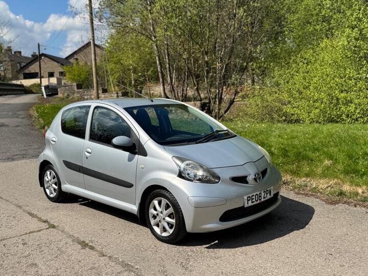 Toyota AYGO 1.0 VVT-i Platinum Euro 4 5dr