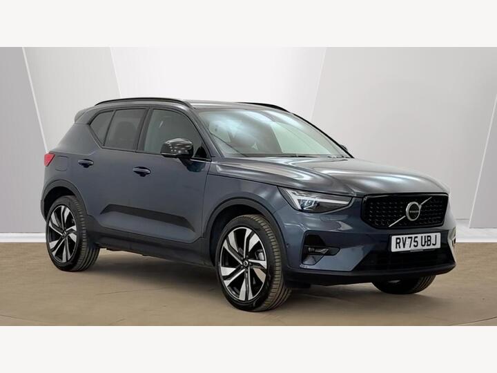 Volvo XC40 2.0 B3 MHEV Ultra Dark DCT Auto Euro 6 (s/s) 5dr