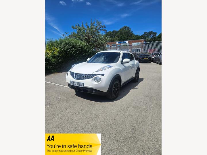 Nissan Juke 1.6 Acenta Premium Euro 5 (s/s) 5dr