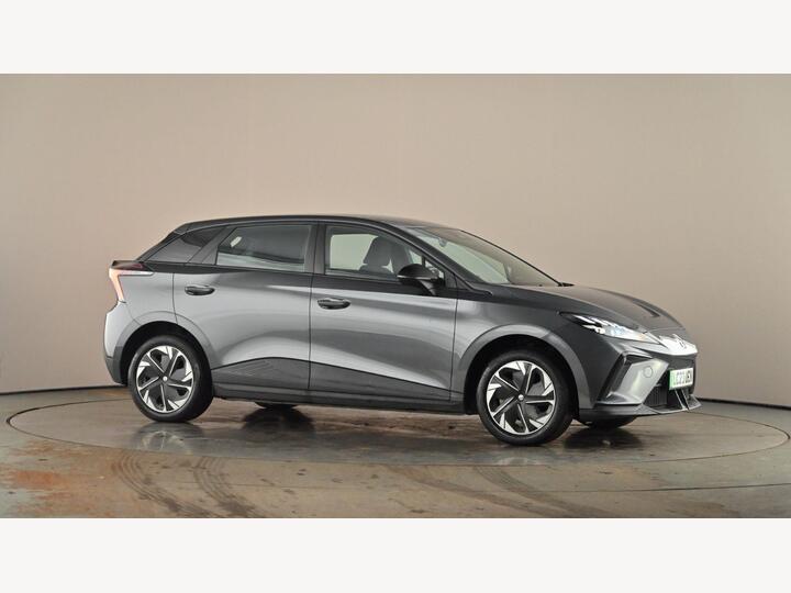 MG Motor 64kWh SE Long Range Auto 5dr