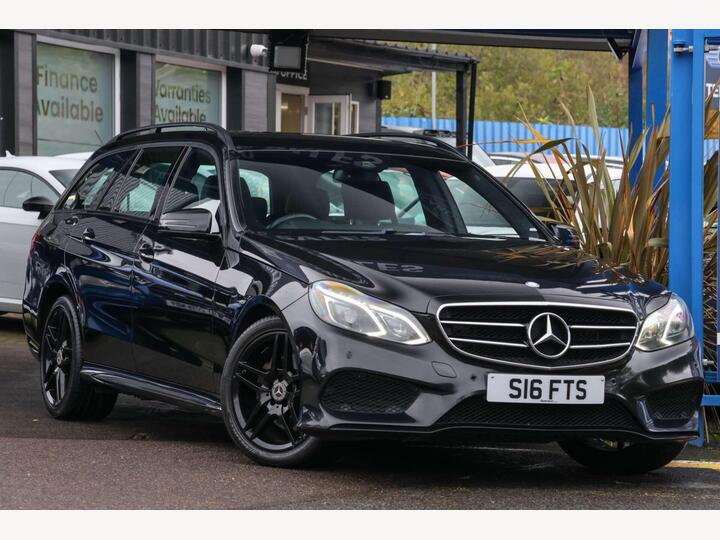 Mercedes-Benz E-CLASS 2.1 E220 BlueTEC AMG Night Edition G-Tronic+ Euro 6 (s/s) 5dr Mercedes-Benz E-CLASS 2.1 E220 BlueTEC AMG Night Edition G-Tronic+ Euro 6 (s/s) 5dr