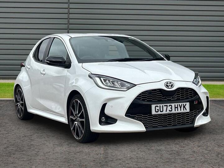 Toyota Yaris 1.5 VVT-h GR SPORT E-CVT Euro 6 (s/s) 5dr