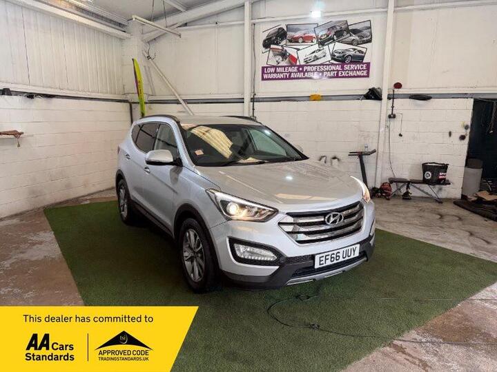 Hyundai Santa Fe 2.2 CRDi Blue Drive Premium Auto 4WD Euro 6 (s/s) 5dr (7 Seat) Hyundai Santa Fe 2.2 CRDi Blue Drive Premium Auto 4WD Euro 6 (s/s) 5dr (7 Seat)