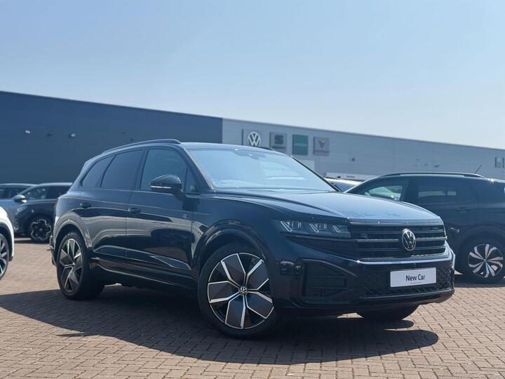 Volkswagen Touareg 3.0 TDI V6 Black Edition Tiptronic 4Motion Euro 6 (s/s) 5dr