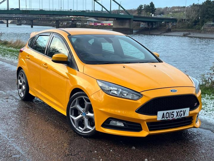 Ford FOCUS 2.0T EcoBoost ST-2 Euro 6 (s/s) 5dr