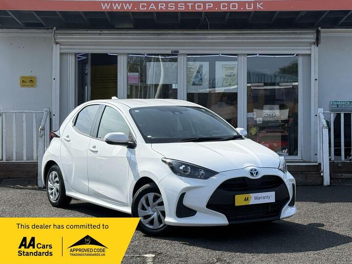 Toyota Yaris 1.5 VVT-h Design E-CVT Euro 6 (s/s) 5dr