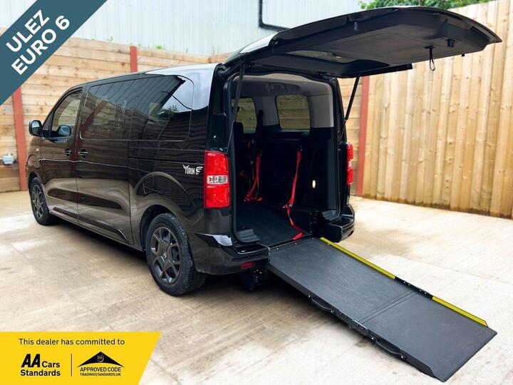 Citroen SPACETOURER 3 Seat Auto Passenger Up Front Wheelchair Accessible Disabled Access Vehicle WAV