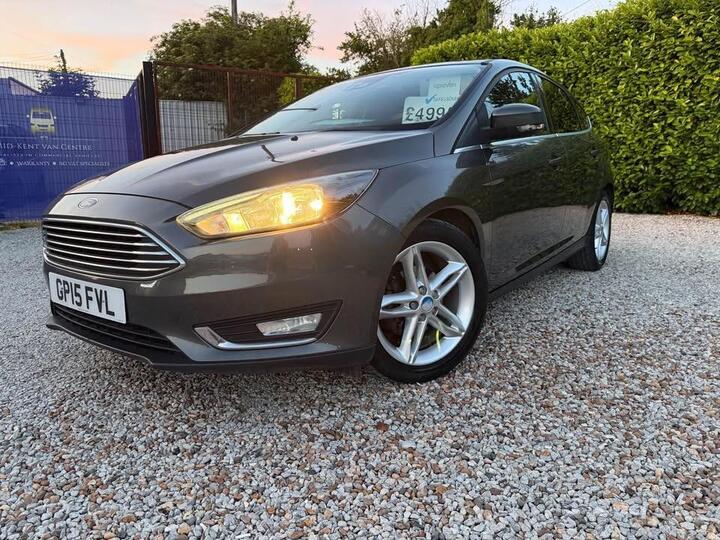 Ford Focus 1.0T EcoBoost Titanium Euro 6 (s/s) 5dr