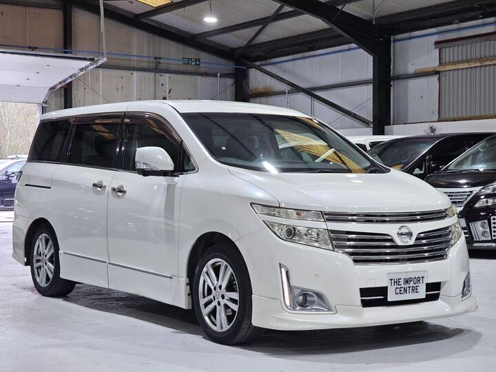 Nissan ELGRAND 3.5 350 HIGHWAY STAR DISABILITY ACCESS PETROL AUTOMATIC 7 SEATER FRESH IMPORT + GRADE 3.5 +ULEZ