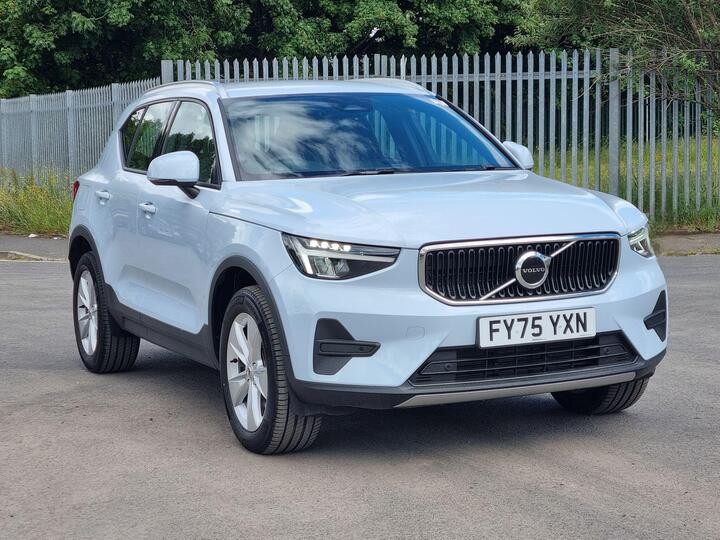 Volvo XC40 2.0 B3 MHEV Core DCT Auto Euro 6 (s/s) 5dr
