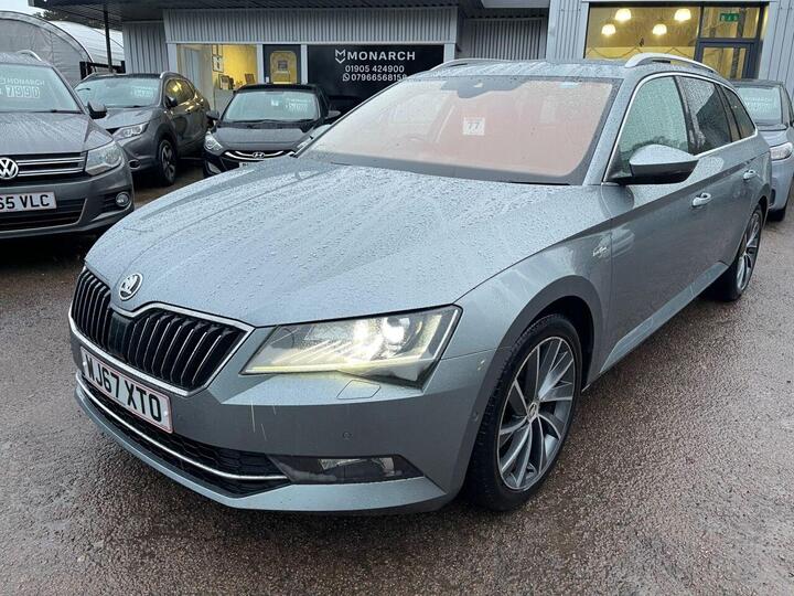 Skoda SUPERB 2.0 TDI Laurin & Klement DSG Euro 6 (s/s) 5dr Skoda SUPERB 2.0 TDI Laurin & Klement DSG Euro 6 (s/s) 5dr