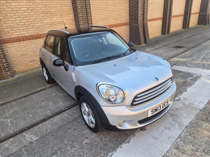 MINI Countryman 1.6 Cooper D Euro 5 (s/s) 5dr
