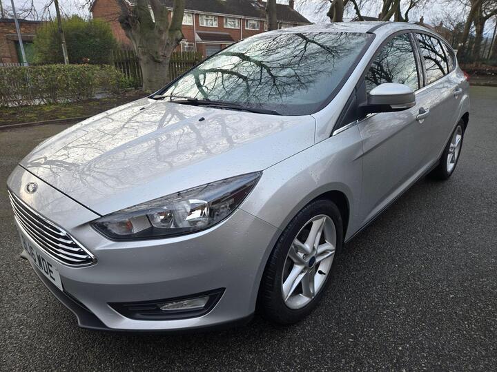 Ford Focus 1.0T EcoBoost Zetec Euro 6 (s/s) 5dr