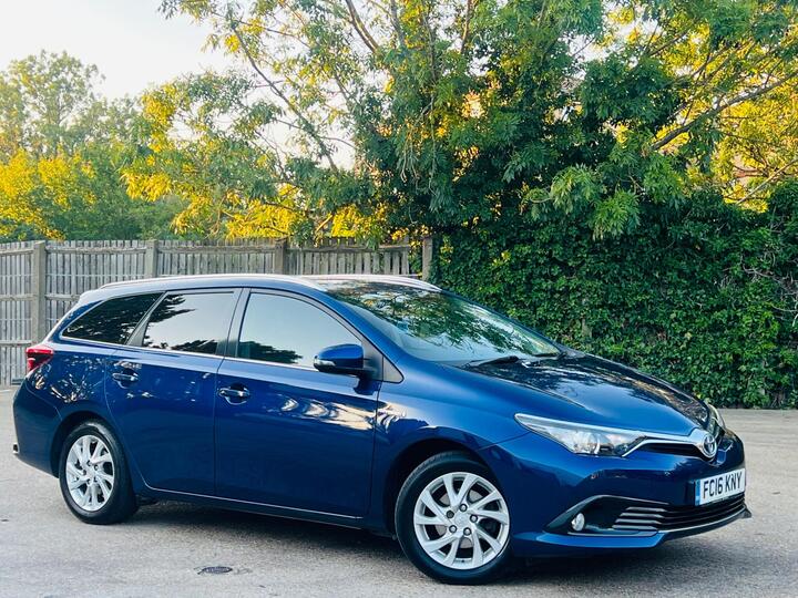 Toyota Auris 1.8 VVT-h Business Edition Touring Sports CVT Euro 6 (s/s) 5dr